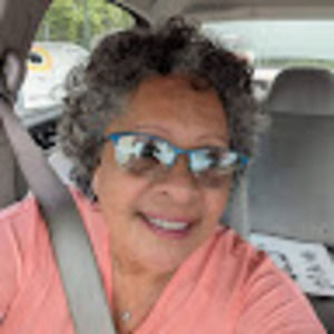 Meet your Posher, Evelyn